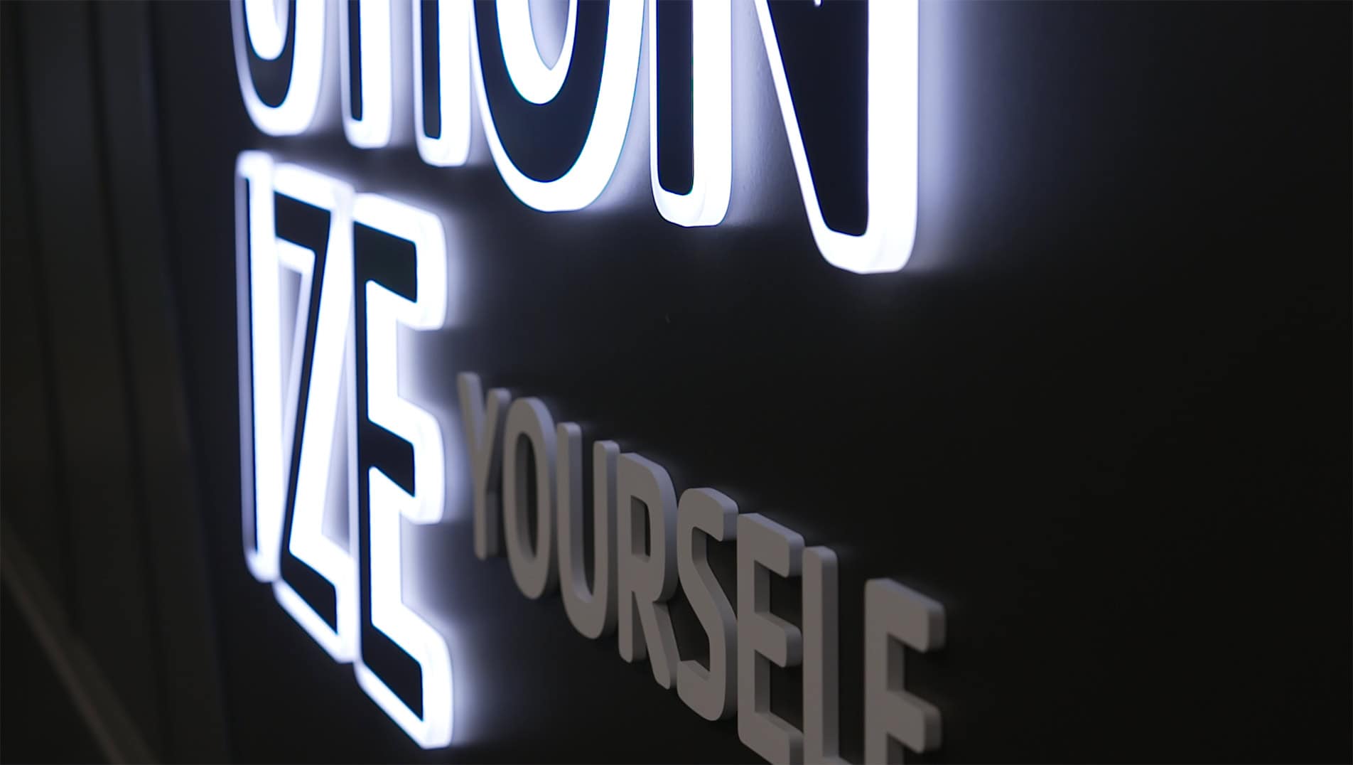 Colony Brands Green County YMCA LED Lit Display Details